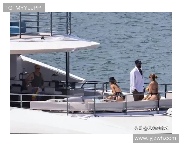 克莱晒照再秀恩爱!将心爱游艇以女友命名 联系稳定将谈婚论嫁? 克莱晒照再秀恩爱!将心爱游艇以女友命名 联系稳定将谈婚论嫁?